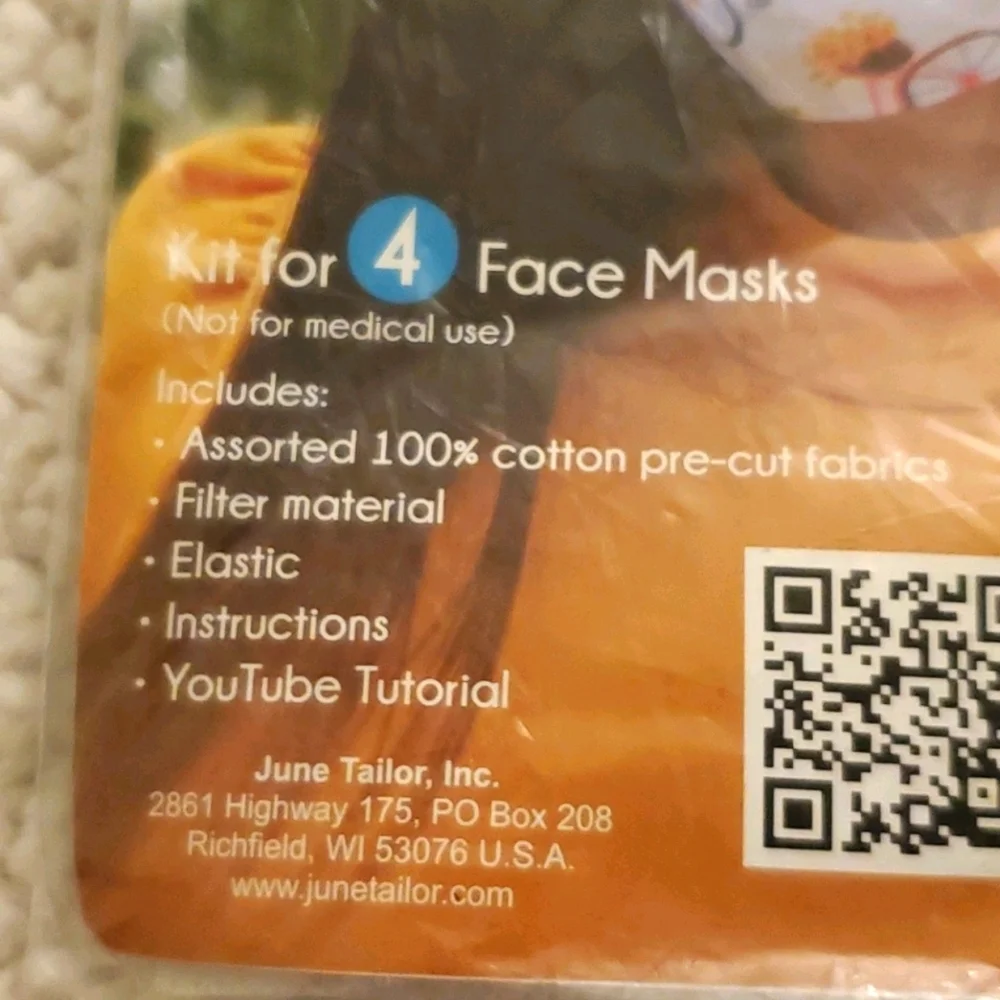 June Tailor Sew Your Own Reversible Face Mask Kit Makes 4 Adults Kids NEW